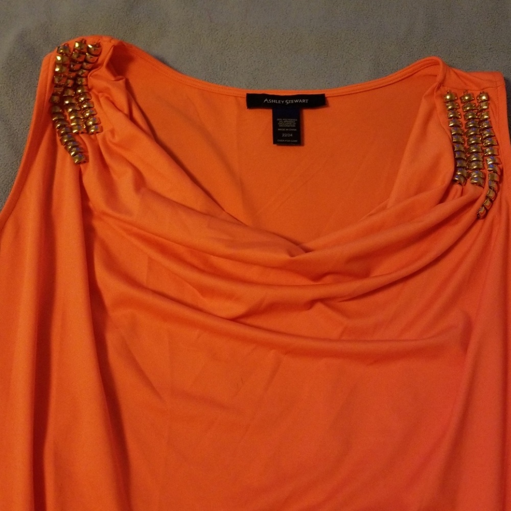 Blouse - Picture 2 of 3